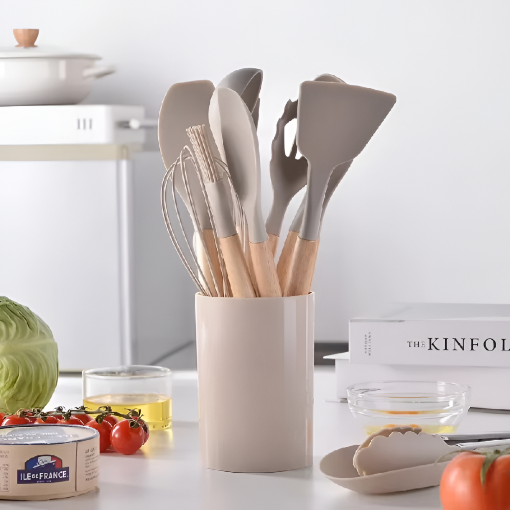 Köksredskapsset i 12 delar – Silikon & Trä, Non-stick, Värmebeständigt med Förvaringsbehållare