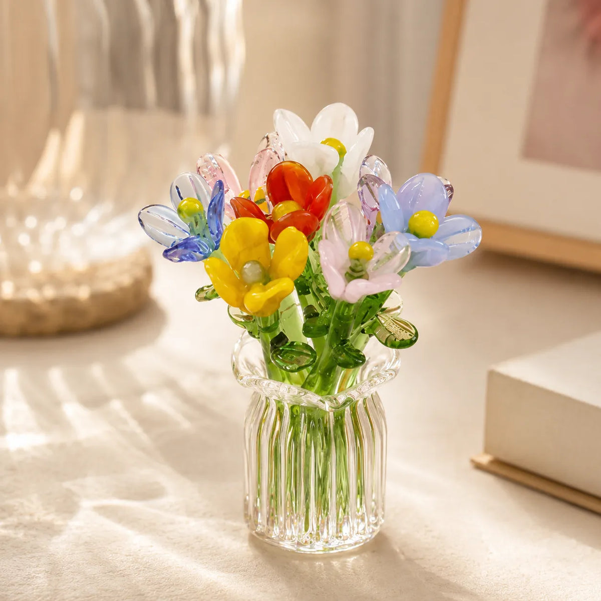 Konstblommor Med Glasvas För Bordsdekoration
