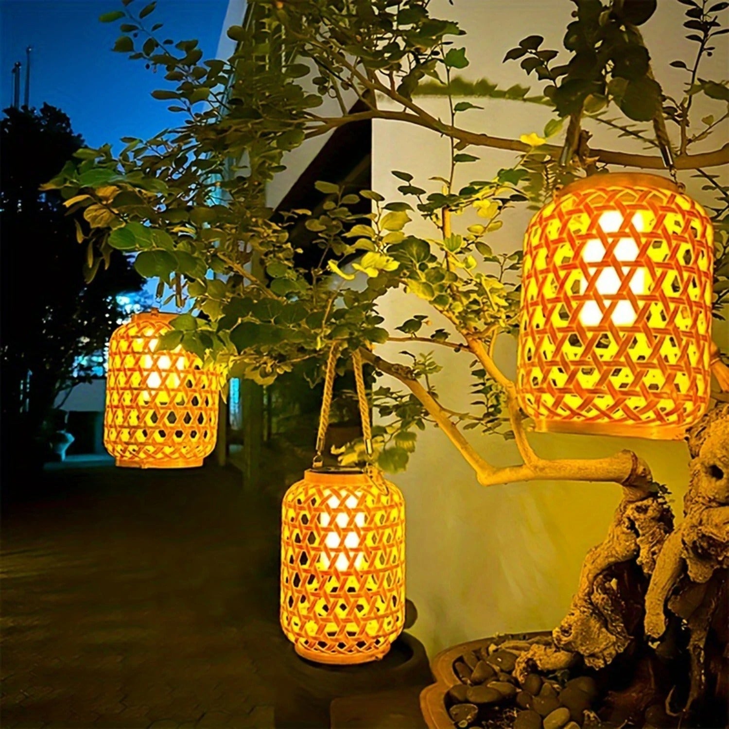 Solutomhuslampa i bambu