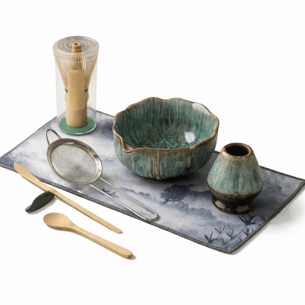 Artisan Matcha Set 8-delar – Handgjord Keramikskål (550ml), Bambusvisp & Sikt – Japanskt Teceremonigåvoset