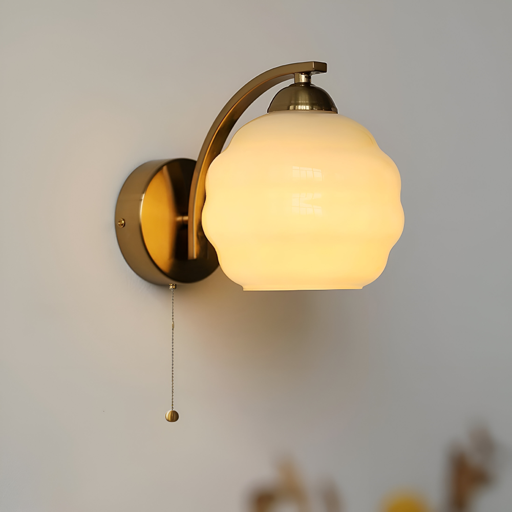 Vägglampa Art Deco-stil – Guld och krom – Vit glasglob – E27-fattning – Ø 15 cm