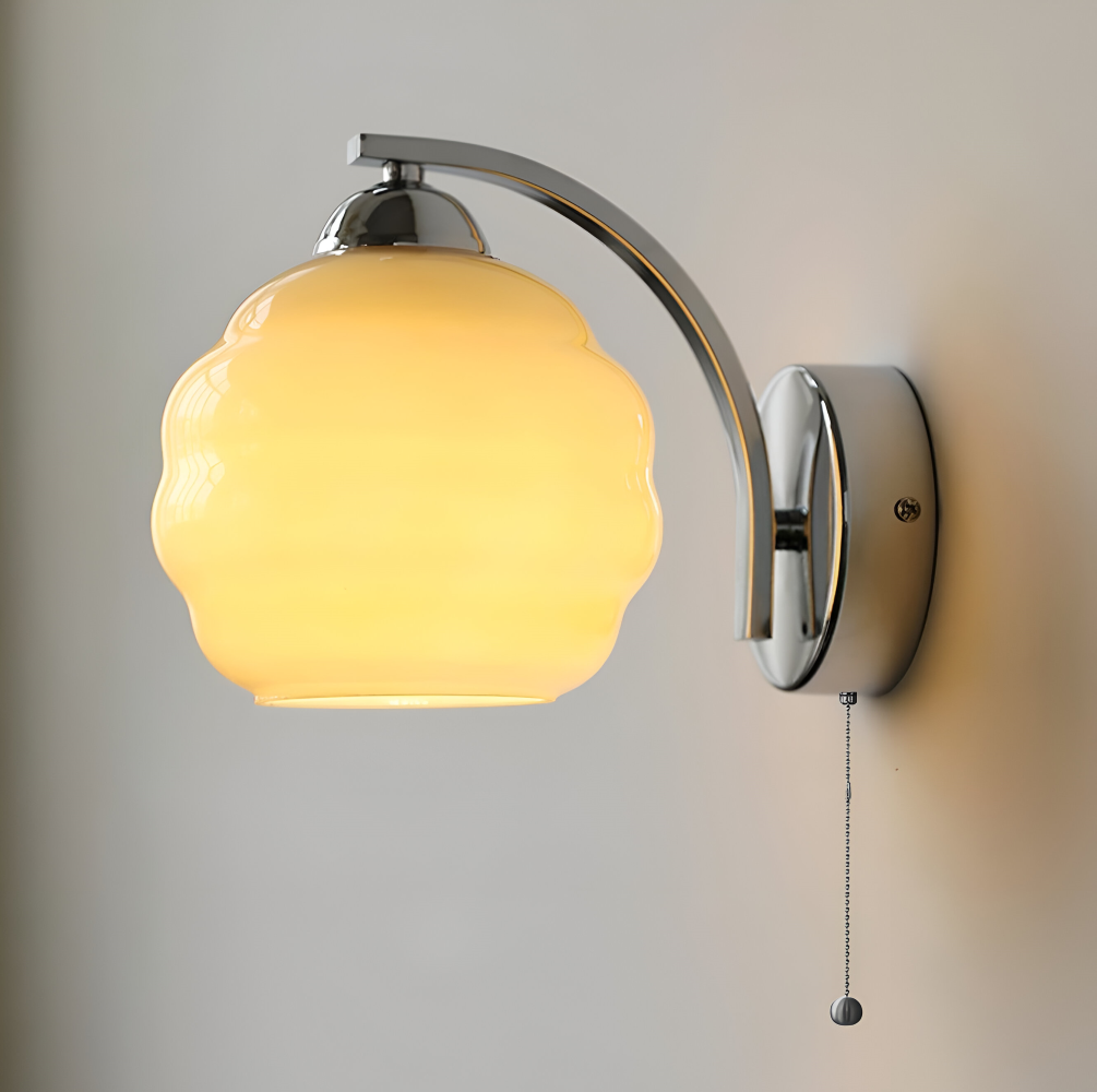 Vägglampa Art Deco-stil – Guld och krom – Vit glasglob – E27-fattning – Ø 15 cm