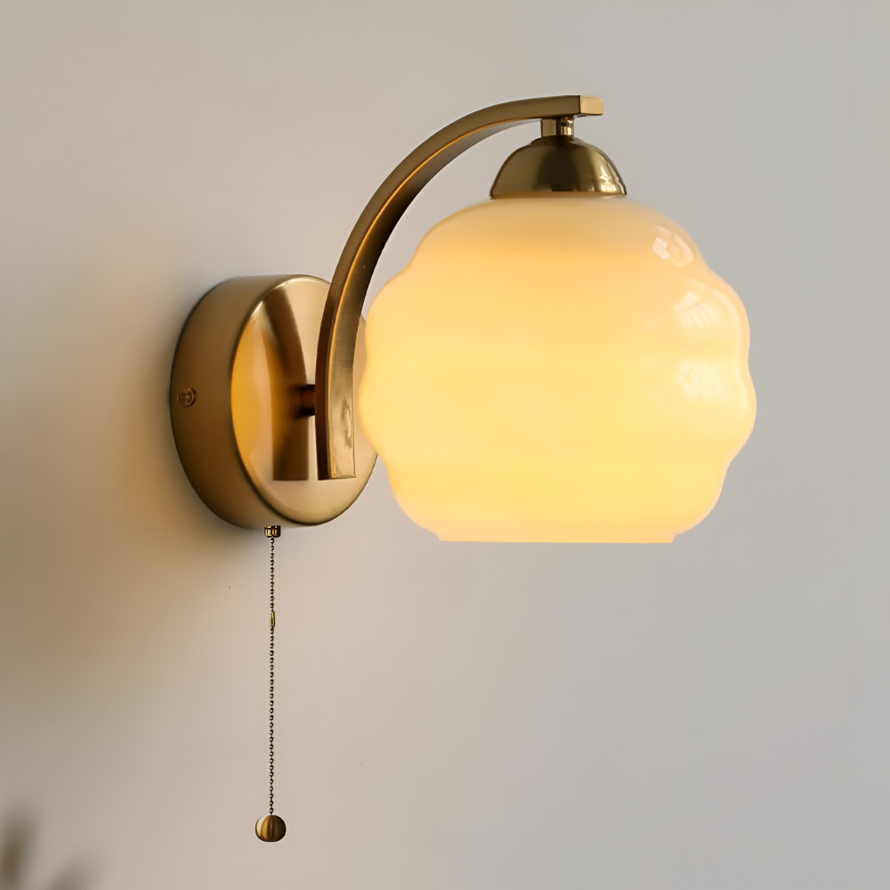 Vägglampa Art Deco-stil – Guld och krom – Vit glasglob – E27-fattning – Ø 15 cm