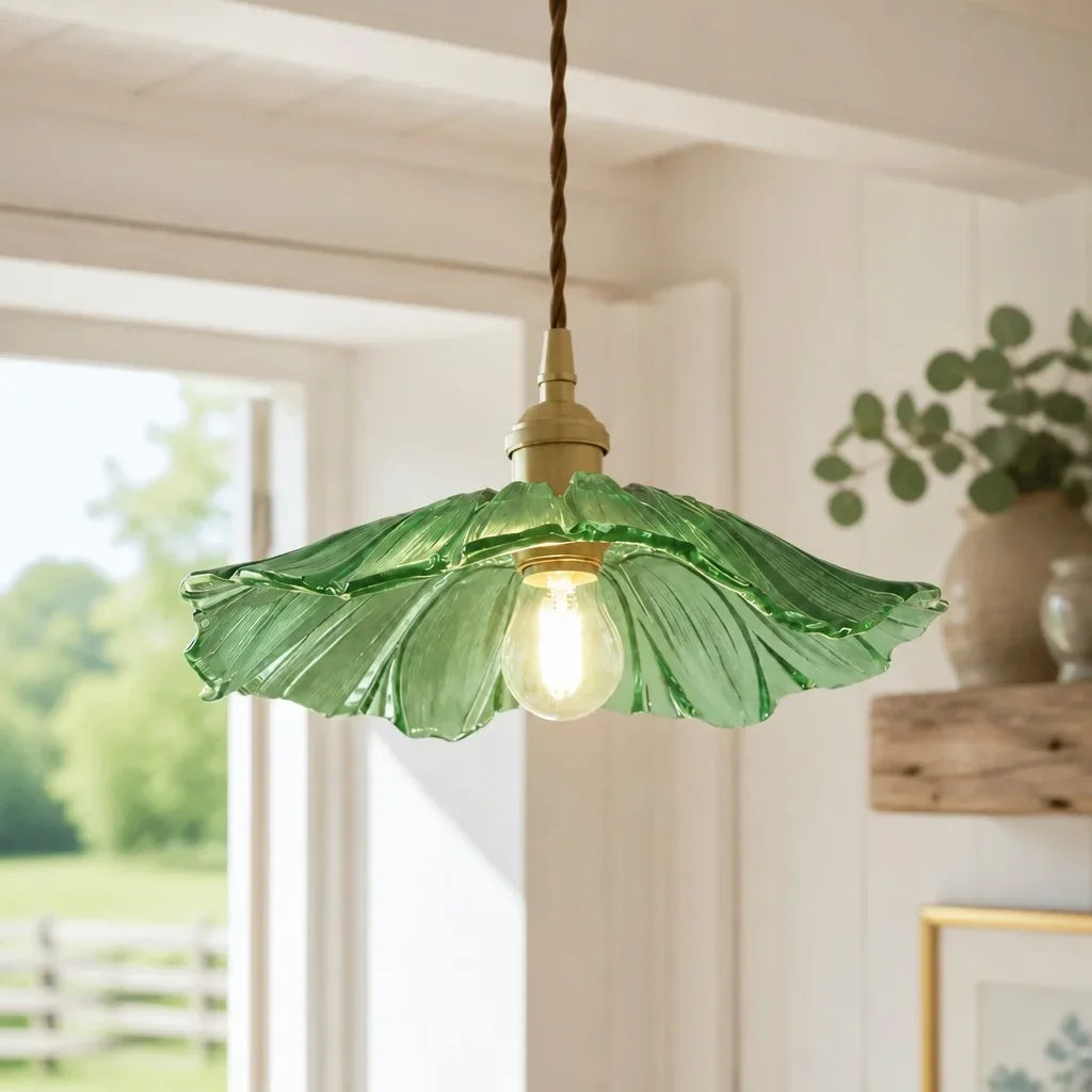Taklampa I Vintageglas Med Blomformad Skärm