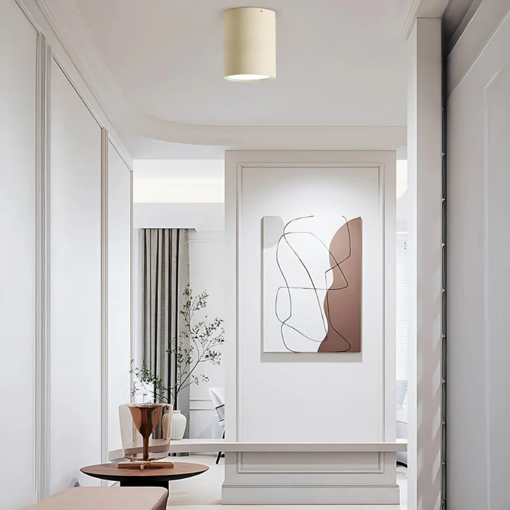 Närbild av cylindrisk LED-lampa för takmontering