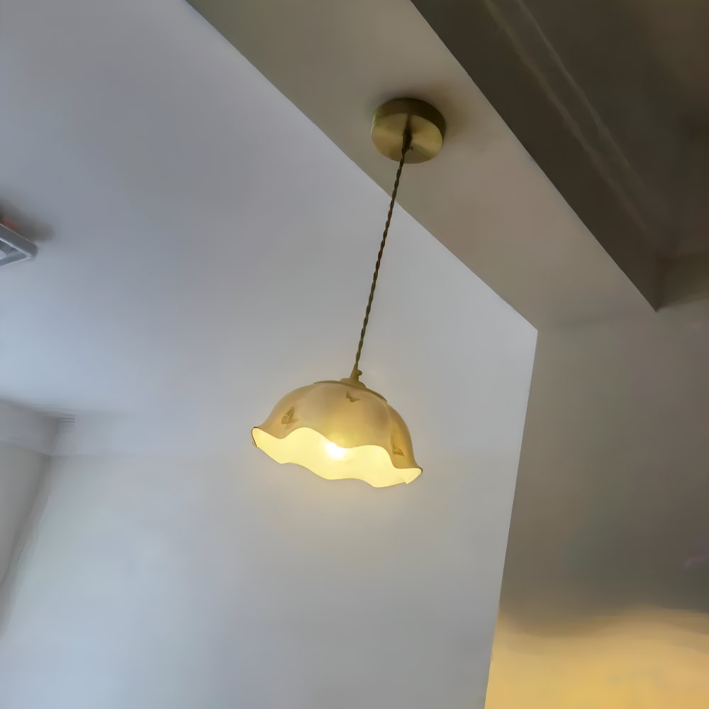ChicBliss Taklampa - Charmig Fjäril Keramik LED Hänglampa