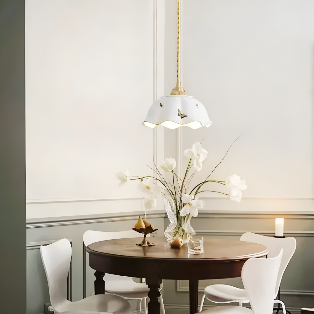 ChicBliss Taklampa - Charmig Fjäril Keramik LED Hänglampa