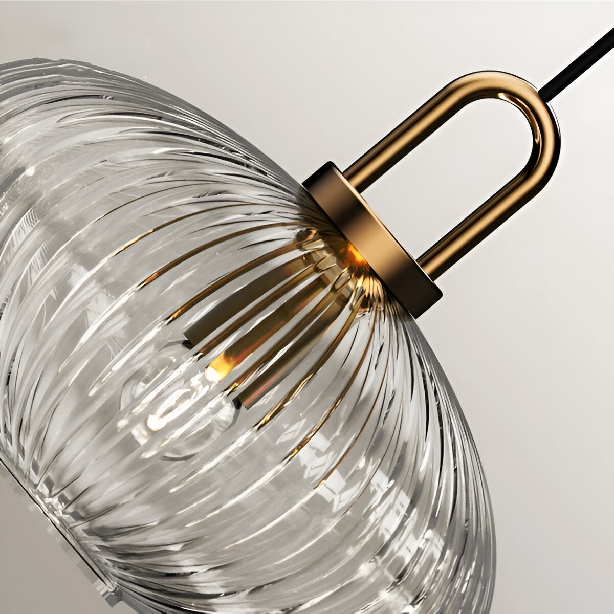 ClaChic Hänglampa - Vit & Guld Nordisk Ribbad Glas Pendellampa