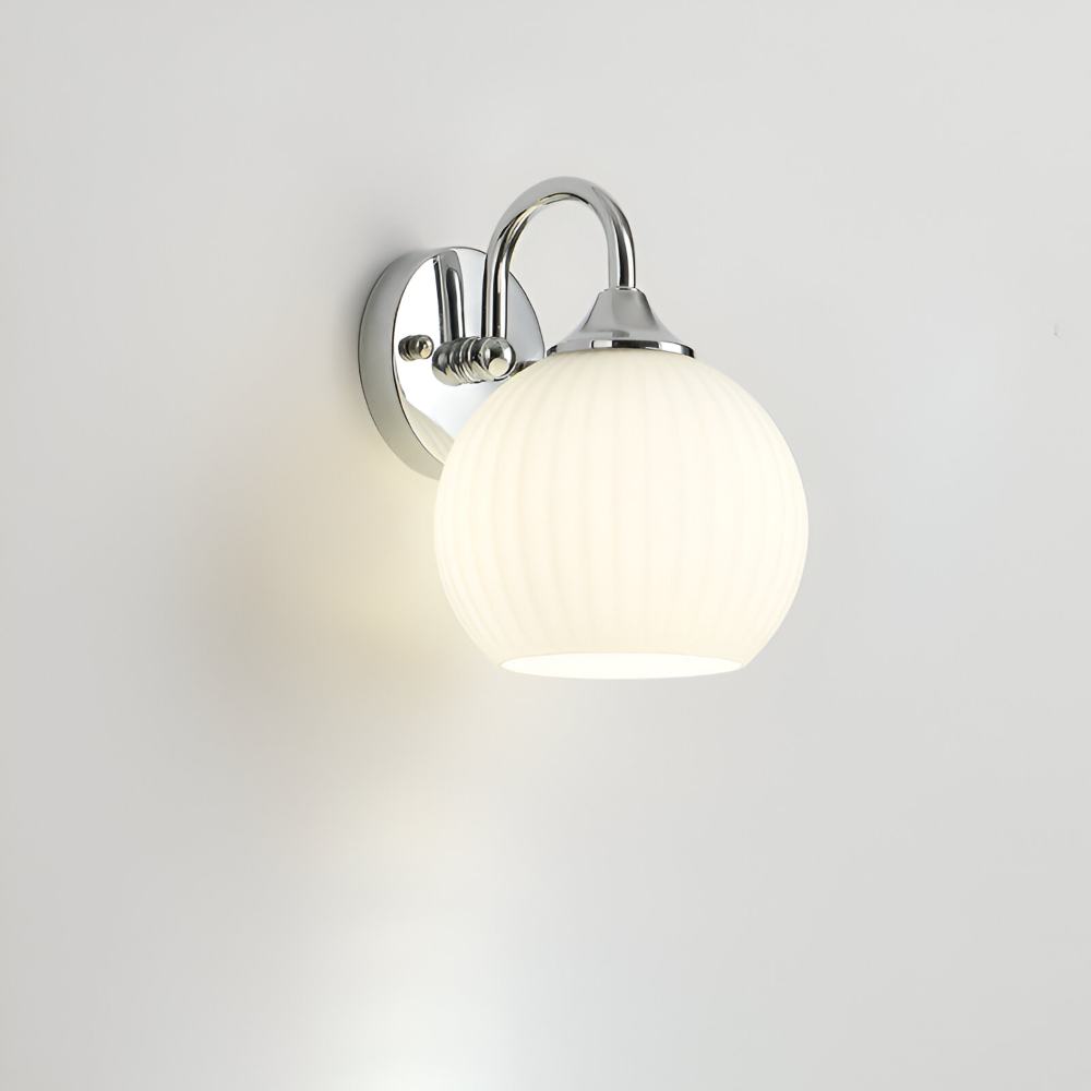 Samtida Klotformad Randig Glasvägglampa - LED Vägglampa med Järndetaljer för Vardagsrummet