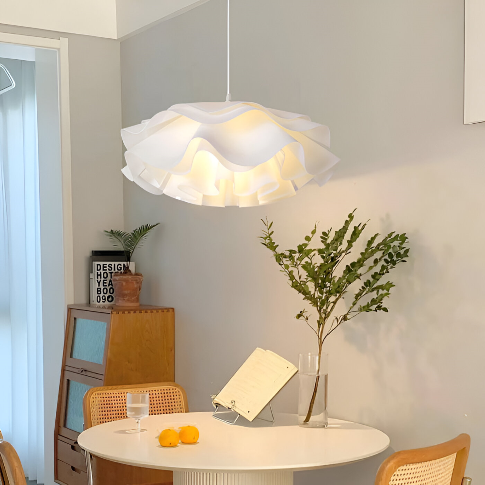 CorollaFlash Pendellampa – Elegant designerhänglampa med blombladsliknande utseende