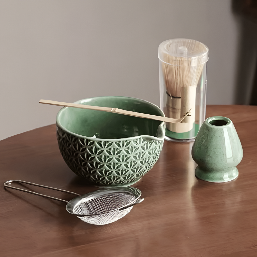 Premium Japanskt Matcha Te Set – Keramik- och Bambustillbehör för Autentiska Tezeremonier – Inkluderar 500ml Matchaskål, Visp och Sikt, 5/6-delat