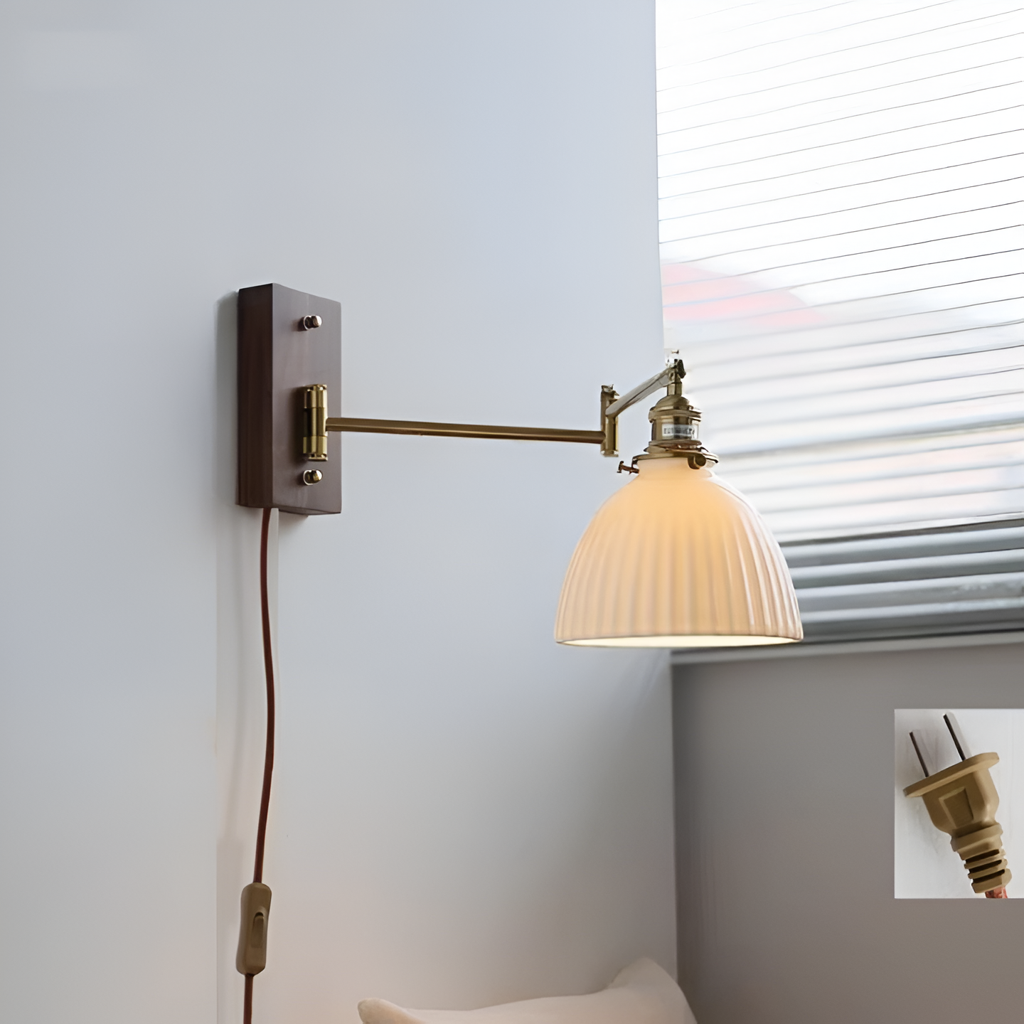 EzyGlow Vägglampa - Stilig Keramisk Ribbad Vägglampa - Justerbara LED Vägglampor med Dragkedjeomkopplare