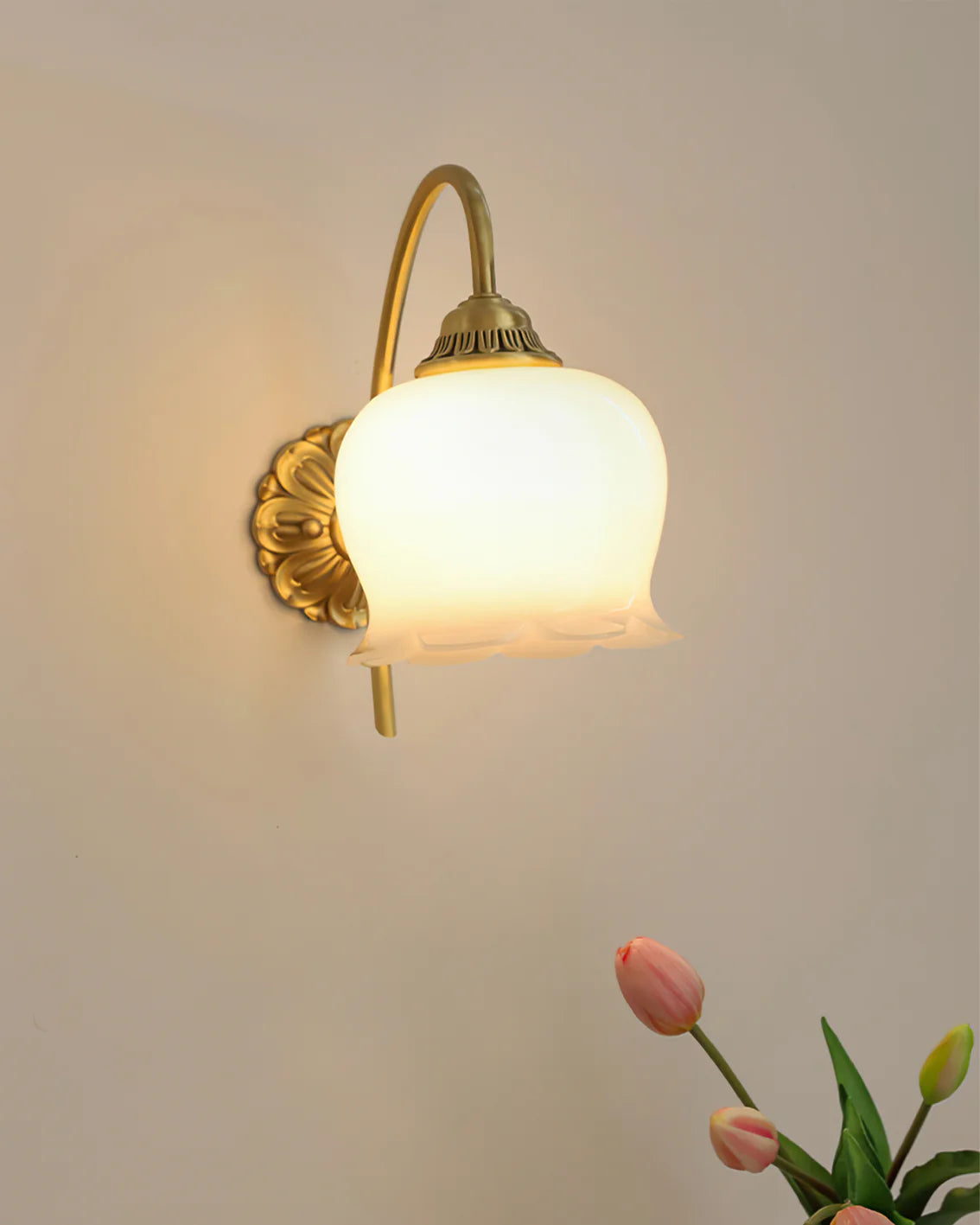 FlourishGlo Taklampa - Dekorativ Vintage Harformad LED Taklampa