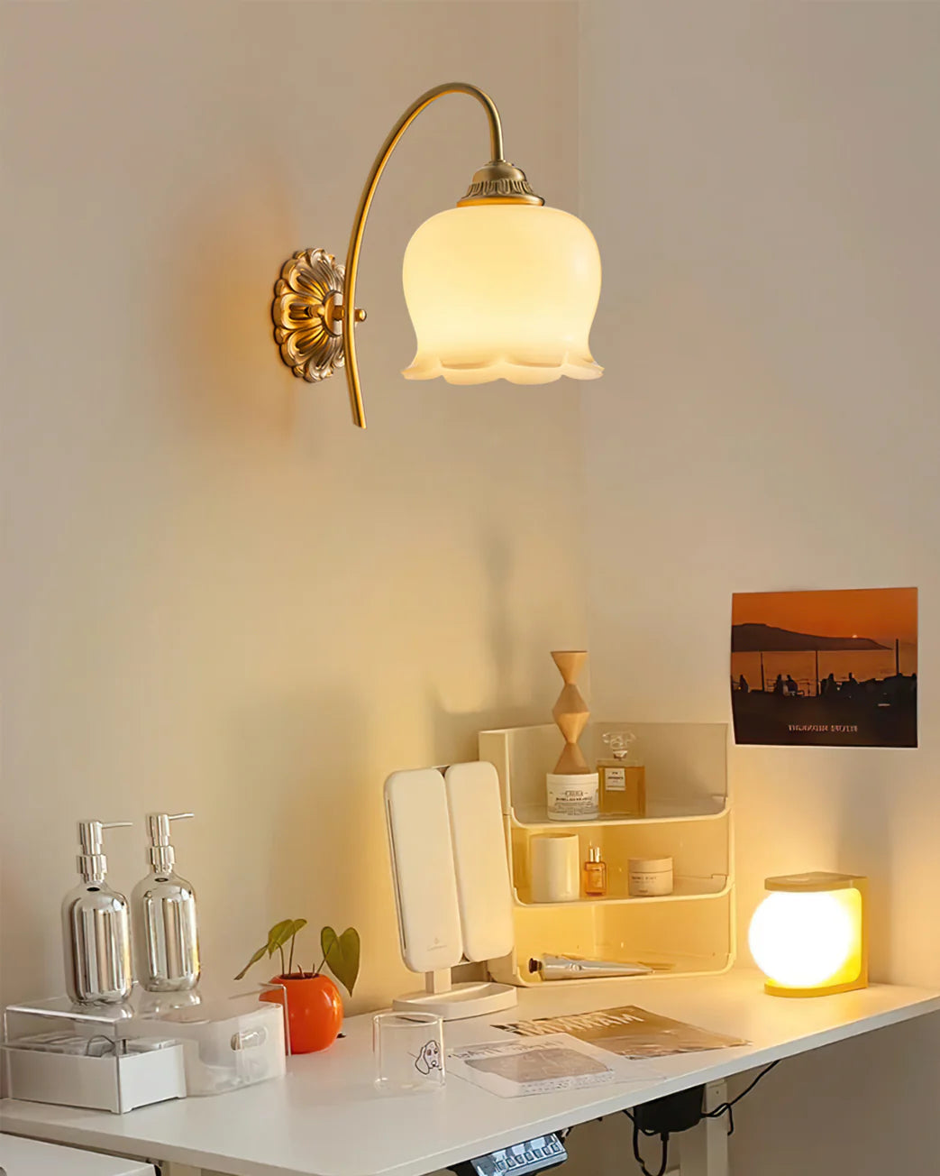 FlourishGlo Taklampa - Dekorativ Vintage Harformad LED Taklampa