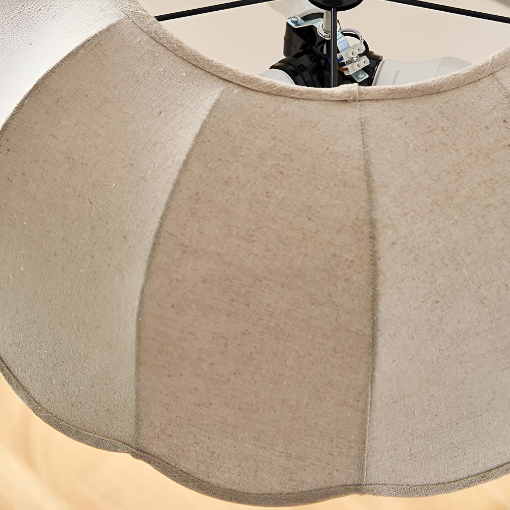 Beige Pendellampa i Tyg – Handgjord, Justerbar, Vågig Design, 45–60 cm