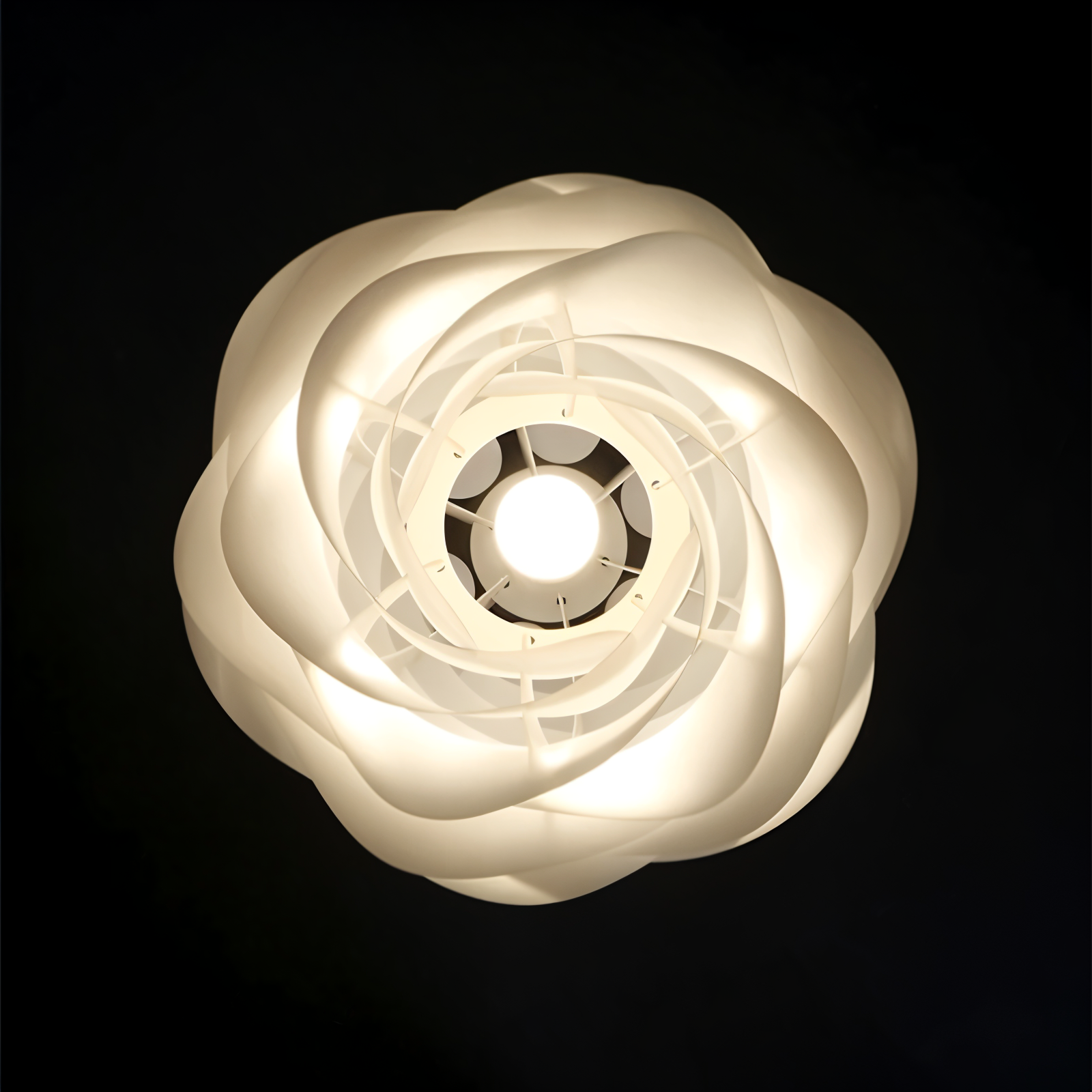 Rosy Pendellampa - Dekorativ PVC Floral LED Hänglampa för Sovrum