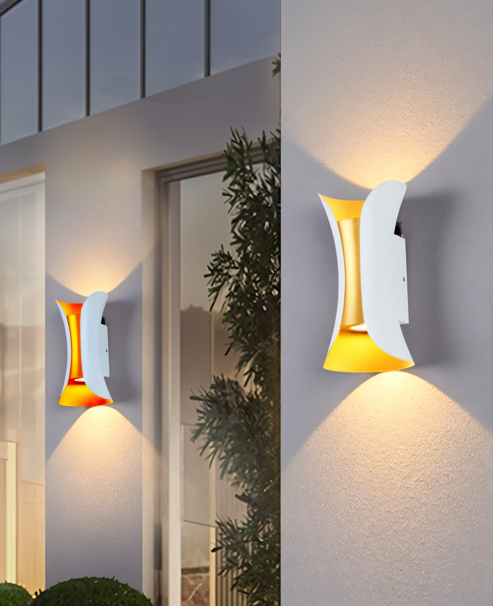TwinBeam Vägglampa - Dubbelhuvud LED Vägglampa - Svart/Guld Vattentät Utomhuslampa
