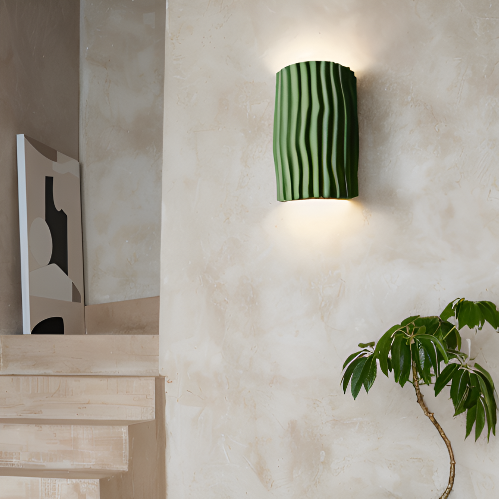 HuePleat Vägglampa - Kurvig Plisserad Resin V ägglampa - Upp- och Nedåtriktade V ägglampor