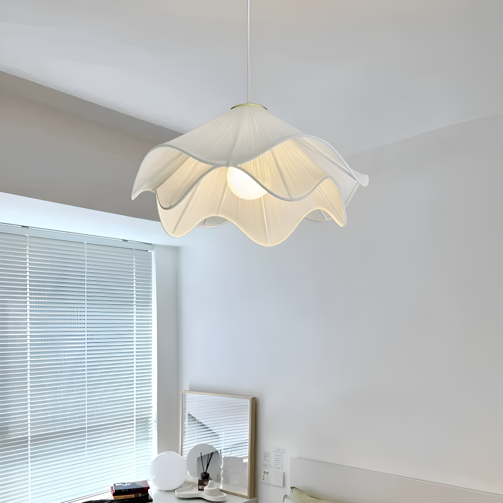 Japandi-inspirerad tygpendellampa - Minimalistisk blommig design taklampa för en lugn atmosfär