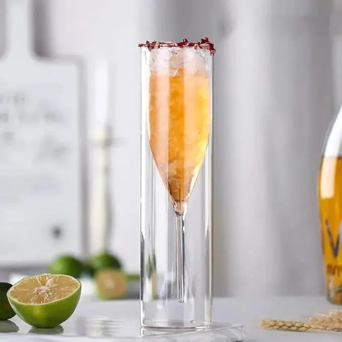 Set med champagneglas för servering av bubbel vid festliga tillfällen