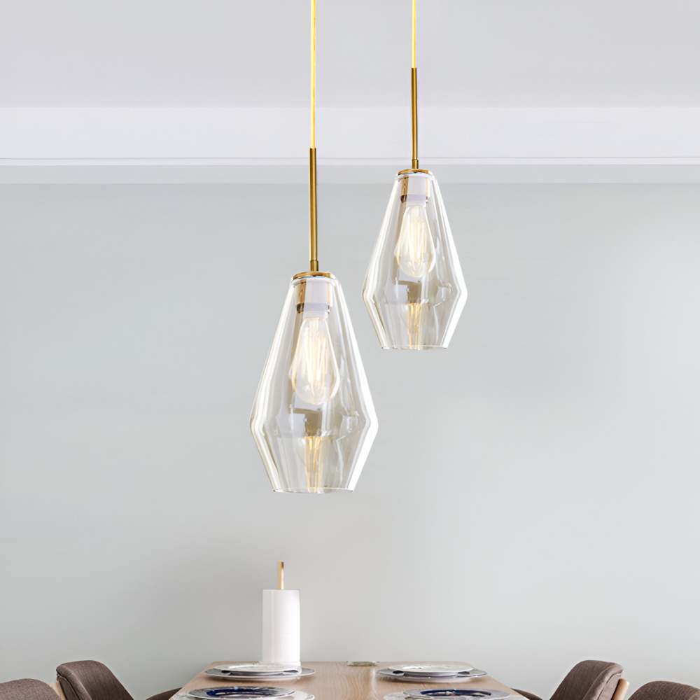 Modern Mässing Pendellampa med Glas Skärm - Taklampa för Stilfull Belysning i Bostadsutrymmen