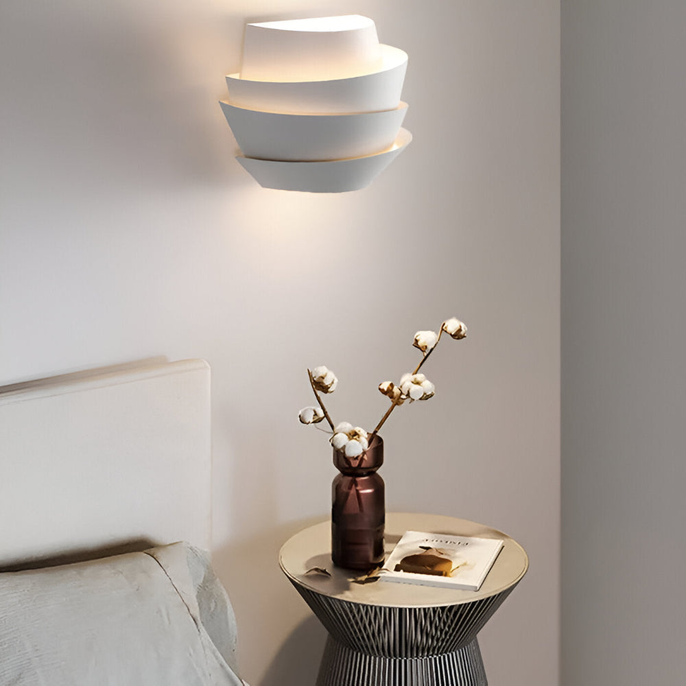 Modern Skandinavisk Vägglampa med Dubbelstrålkastare – Stilig och Funktionell Belysning för Ditt Hem