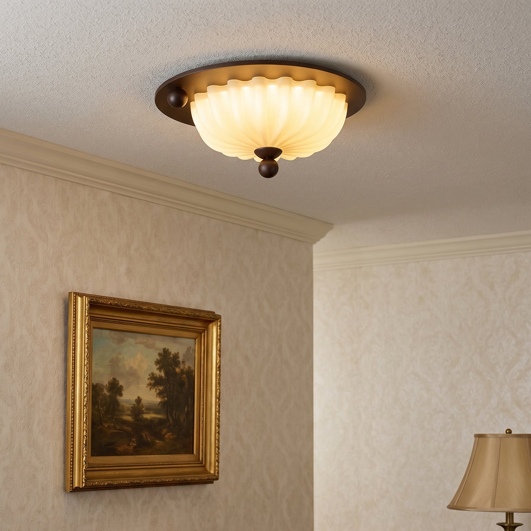 Taklampa i glas med integrerad LED i nÀrbild som visar glaskupan