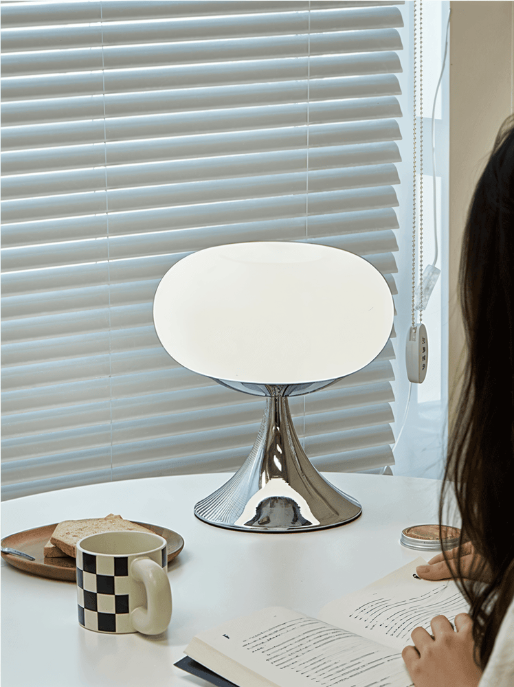Apple Lampa - Curvy Macaron Bordslampa i Glas