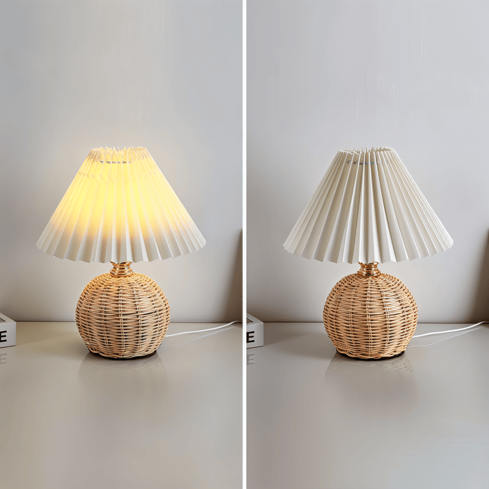 Brolly Plisserad Bordslampa - Retro Rottinglampa - Konisk Bordslampa