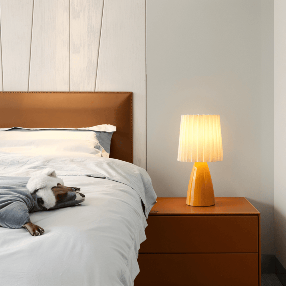 ConePleated Bordslampa - LED Keramisk Milkshake Skrivbordslampa