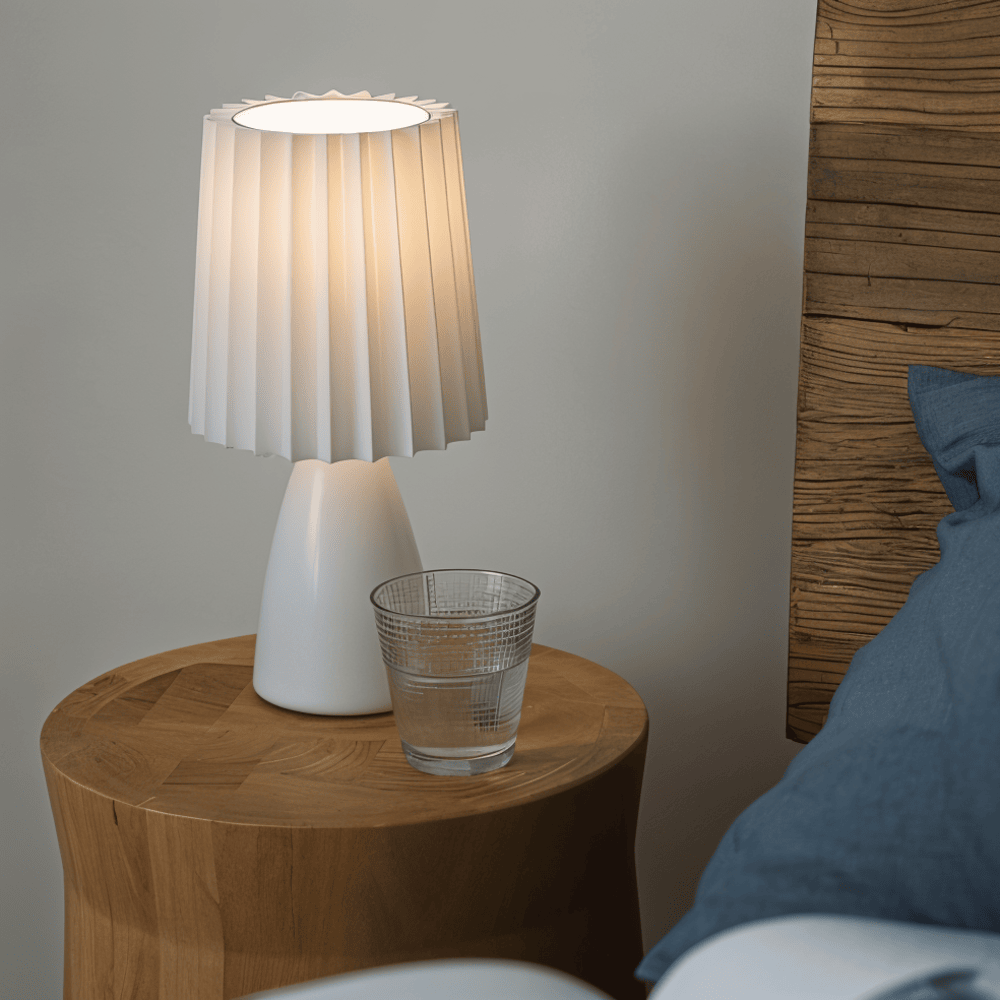 ConePleated Bordslampa - LED Keramisk Milkshake Skrivbordslampa