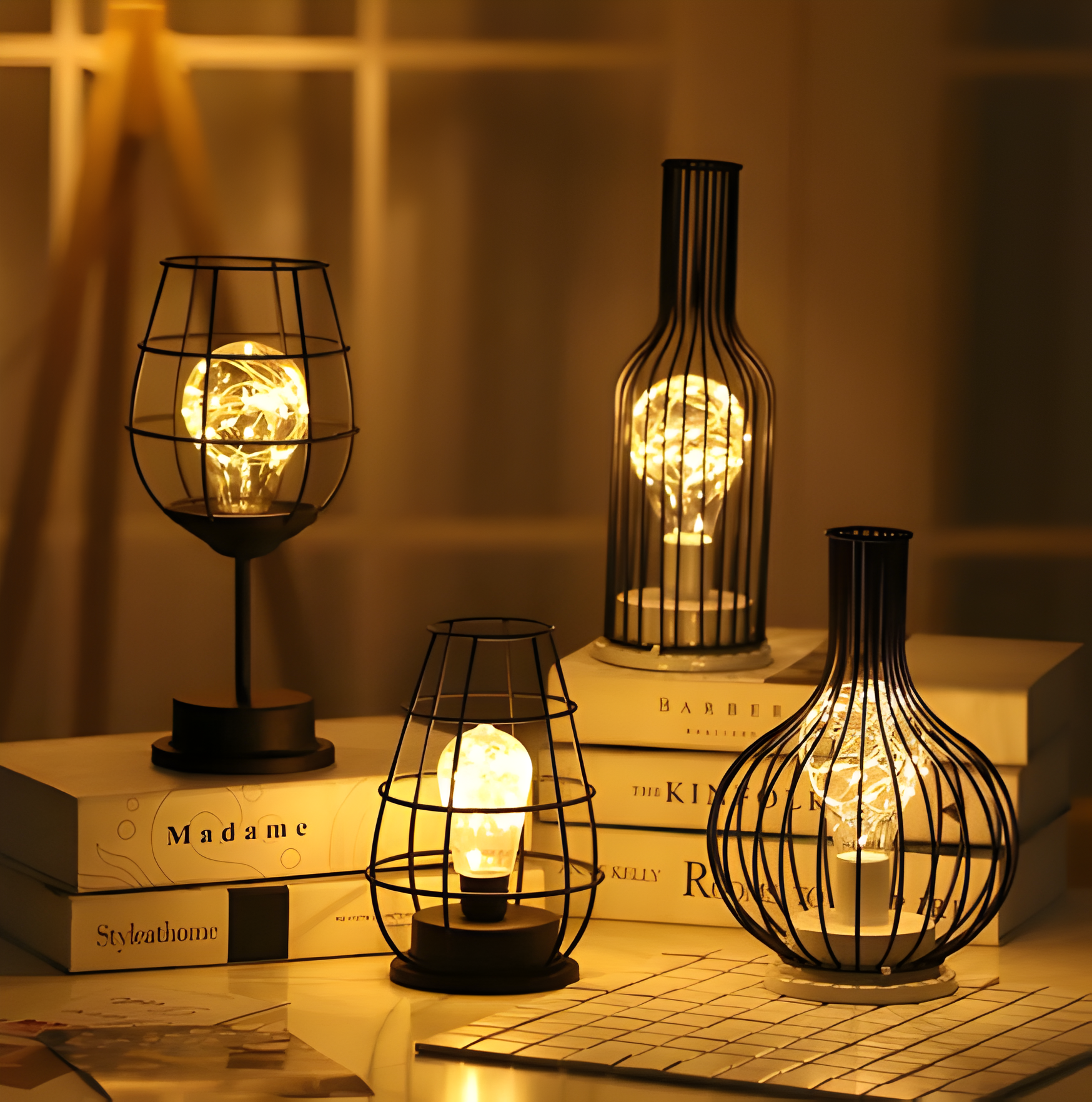 DecanterLume Bordslampa - Modern Skrivbordslampa med Svart Vinflaska