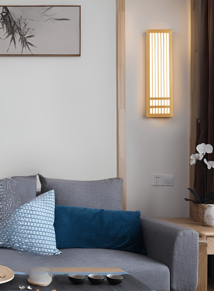 DoaGlow Japansk Vägglampa av Trä - Modern Japansk Belysning av Trä och Akryl