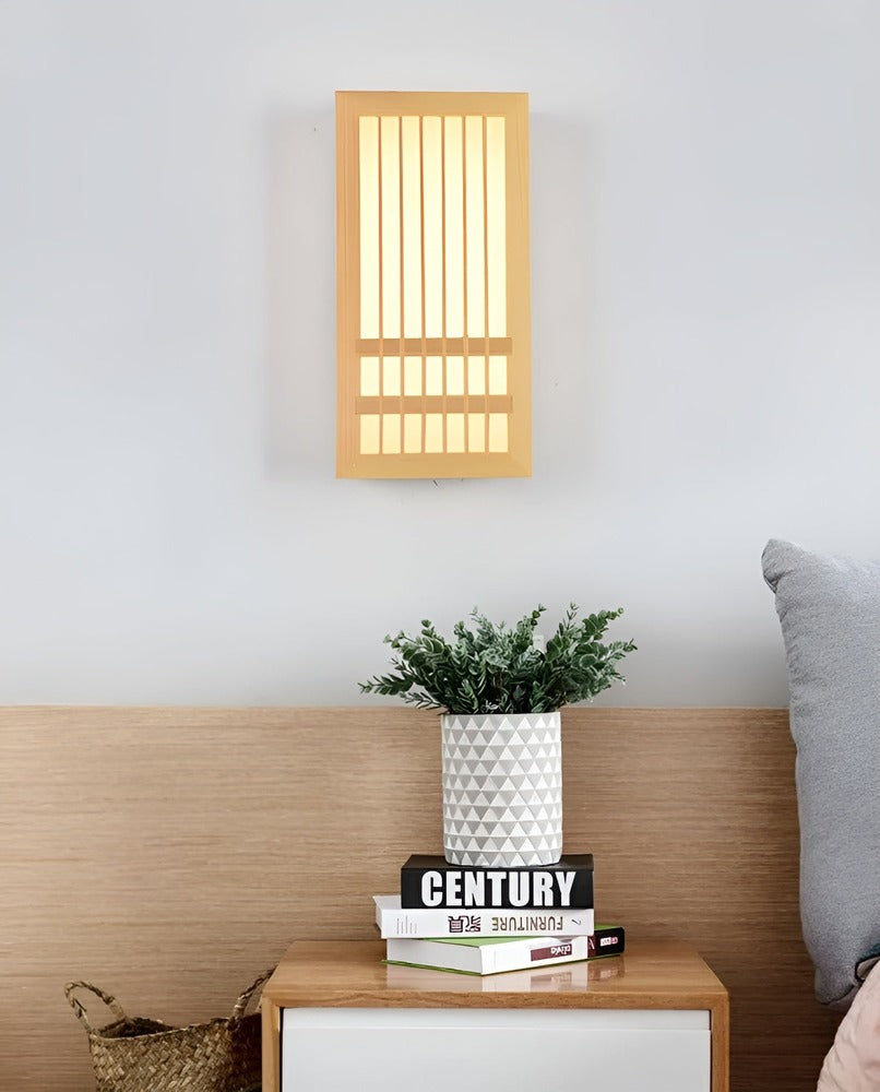 DoaGlow Japansk Vägglampa av Trä - Modern Japansk Belysning av Trä och Akryl