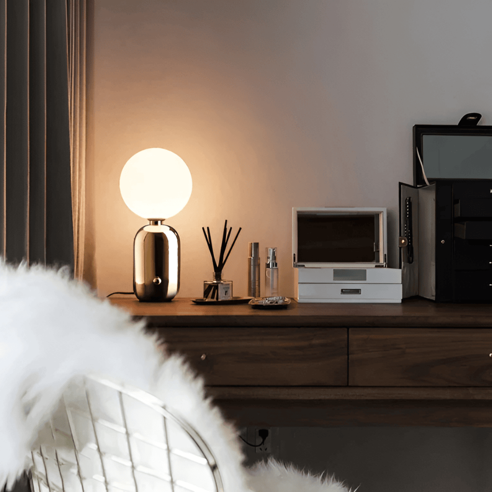 GleamSphere - Glasglobsbordslampa Med Dimbart Ljus