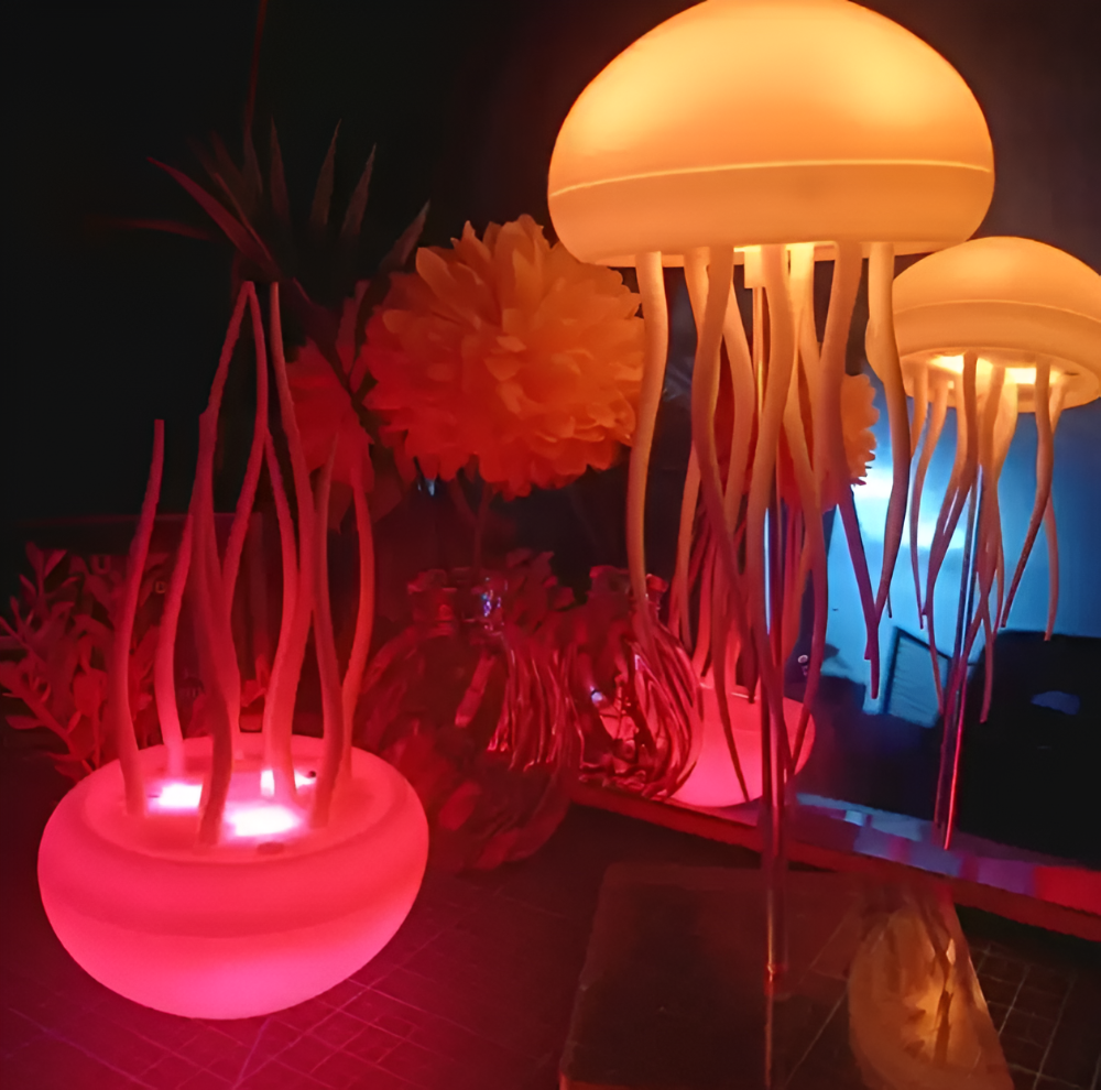 IllumBeats Manet Medusa Bordslampa - Färgskiftande, Röststyrd och Uppladdningsbar Nattlampa