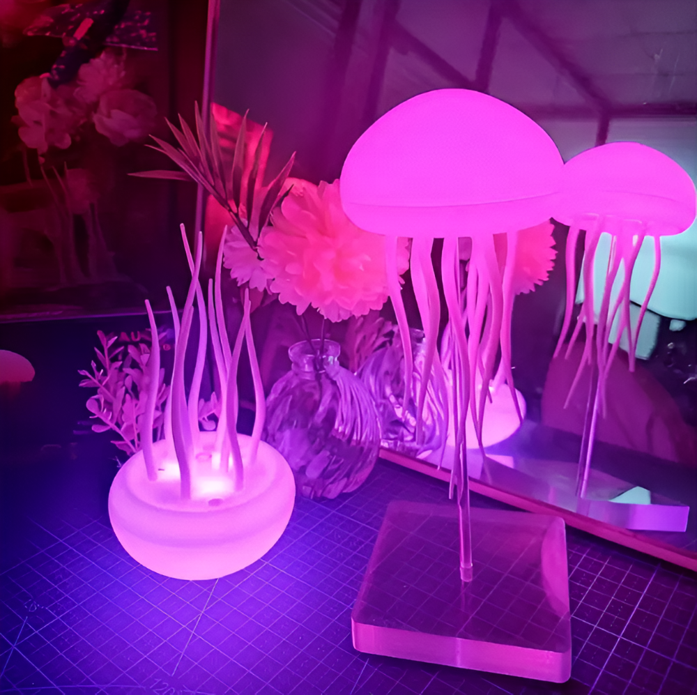IllumBeats Manet Medusa Bordslampa - Färgskiftande, Röststyrd och Uppladdningsbar Nattlampa