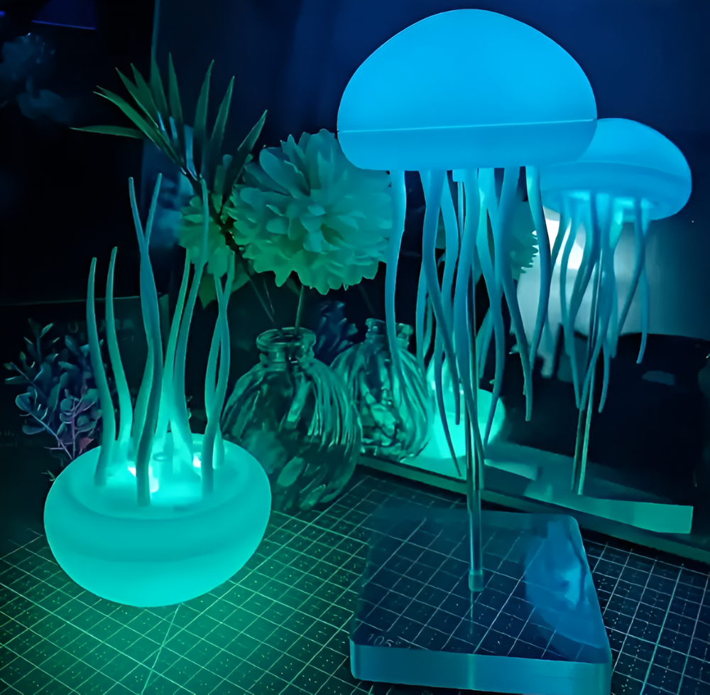 IllumBeats Manet Medusa Bordslampa - Färgskiftande, Röststyrd och Uppladdningsbar Nattlampa