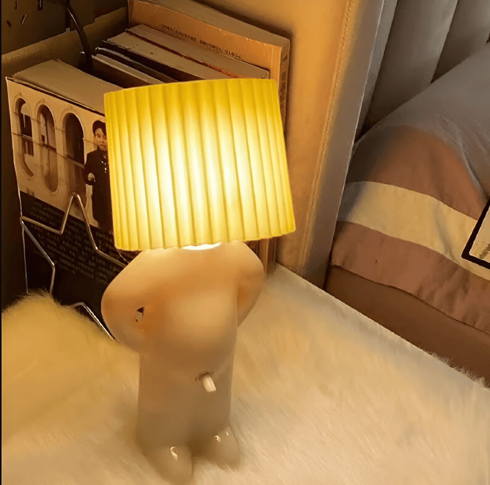 Lil'Lad bordslampa - Kreativ Liten Blyg Pojke LED-Lampa
