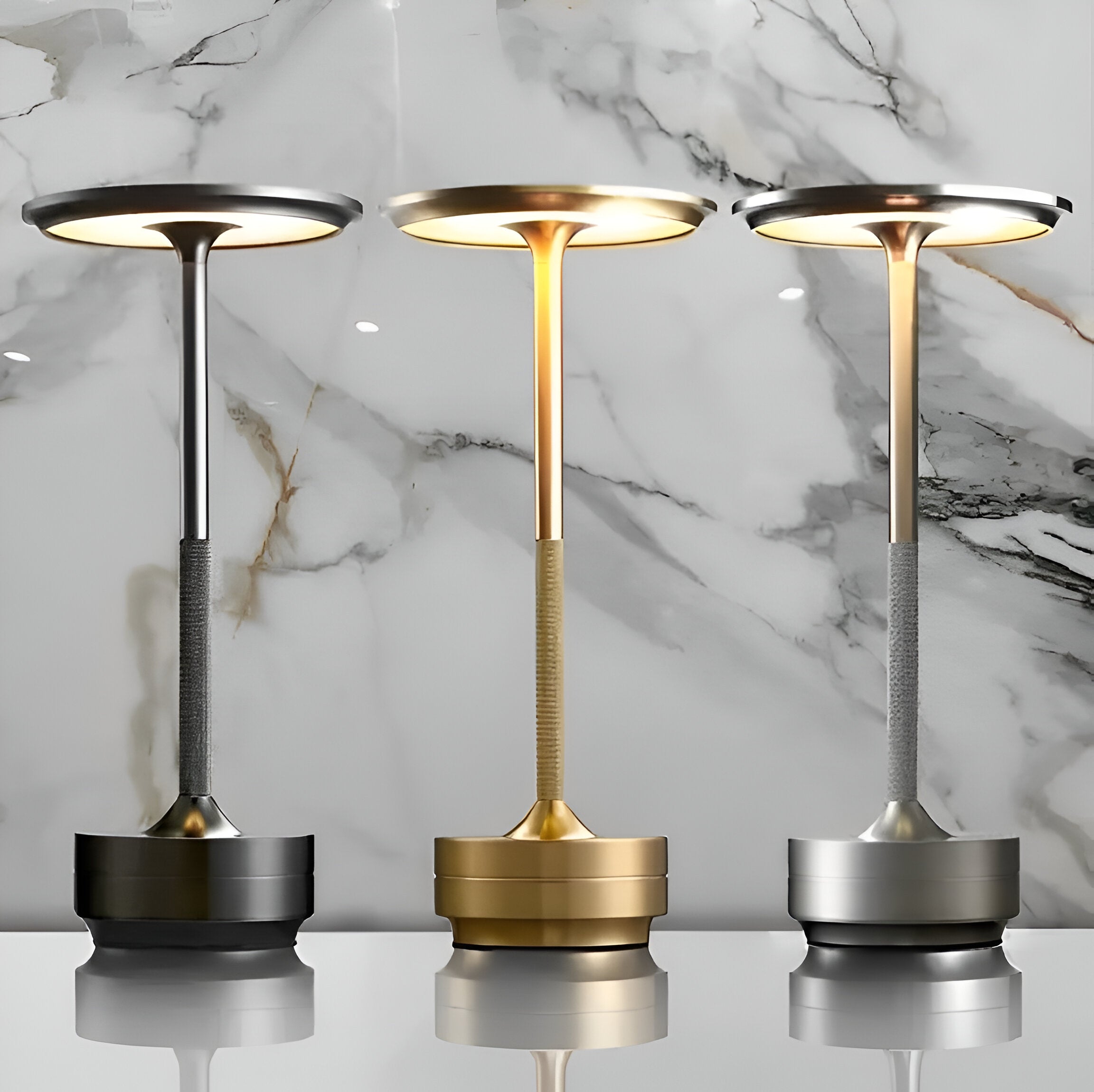 Trådlös bordslampa i aluminium för stämningsfull belysning - 3 ljuslägen