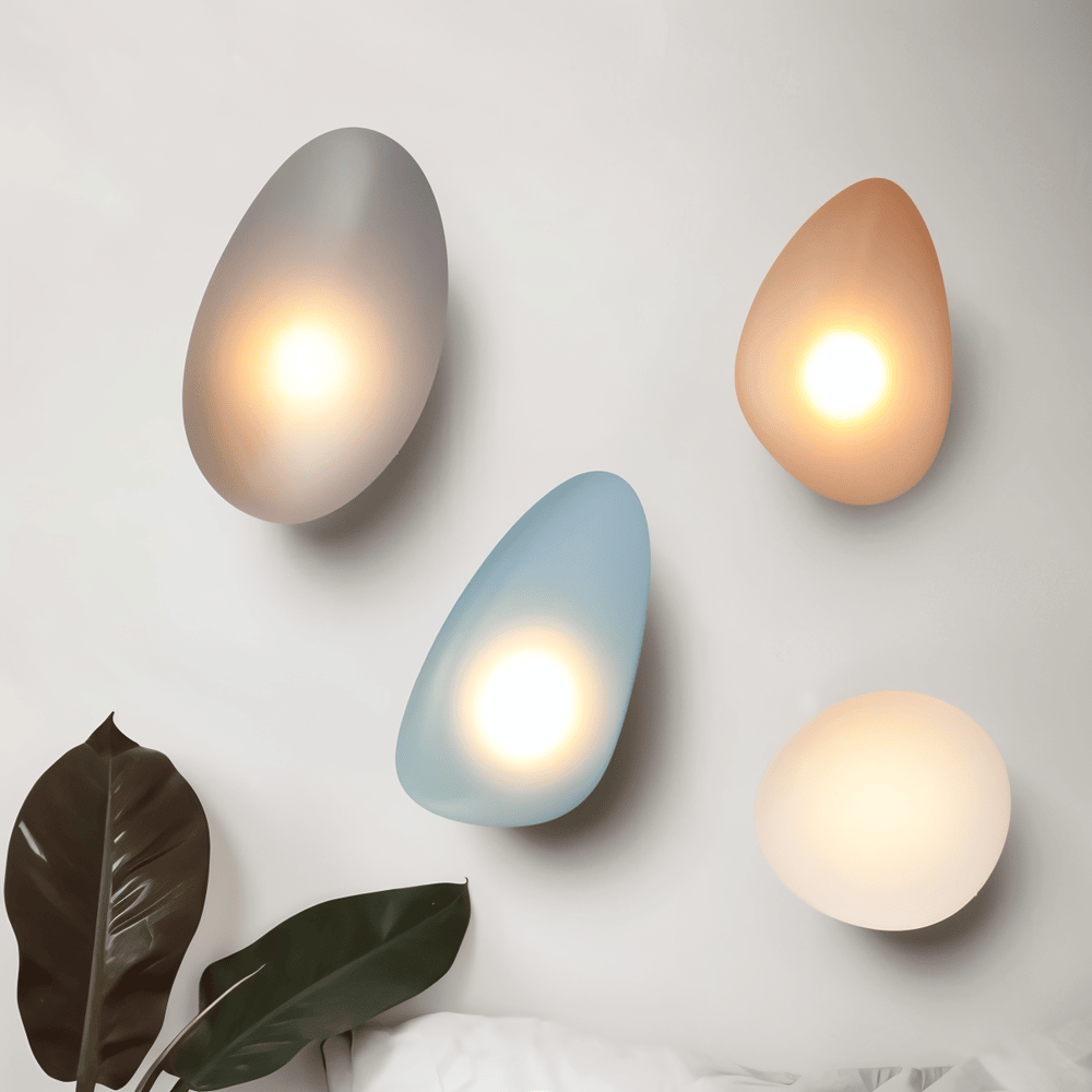 PebbleHue WallLight - Lysande LED-Vägglampa av Glas i Nordisk Stil