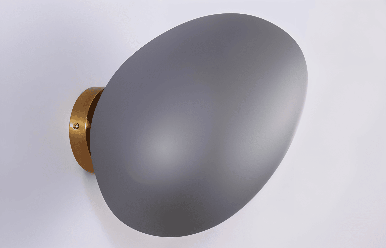 PebbleHue WallLight - Lysande LED-Vägglampa av Glas i Nordisk Stil