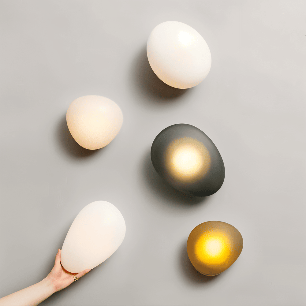 PebbleHue WallLight - Lysande LED-Vägglampa av Glas i Nordisk Stil