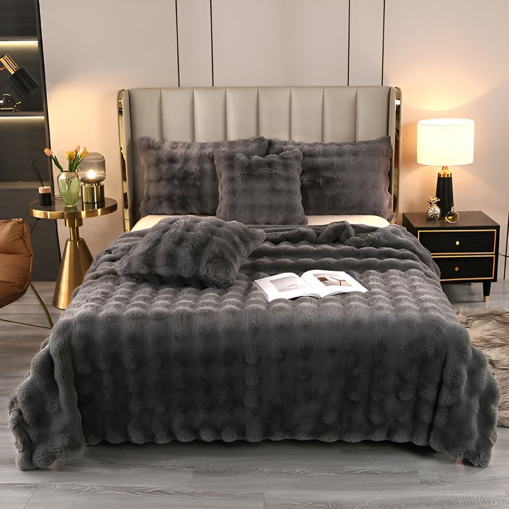 PlushPerfection - Uppvärmd Fleecefilt i Klassiskt Rutig Design