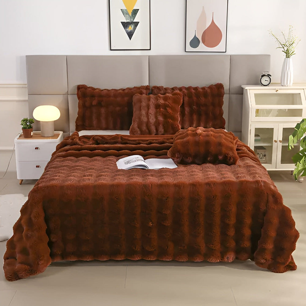 PlushPerfection - Uppvärmd Fleecefilt i Klassiskt Rutig Design