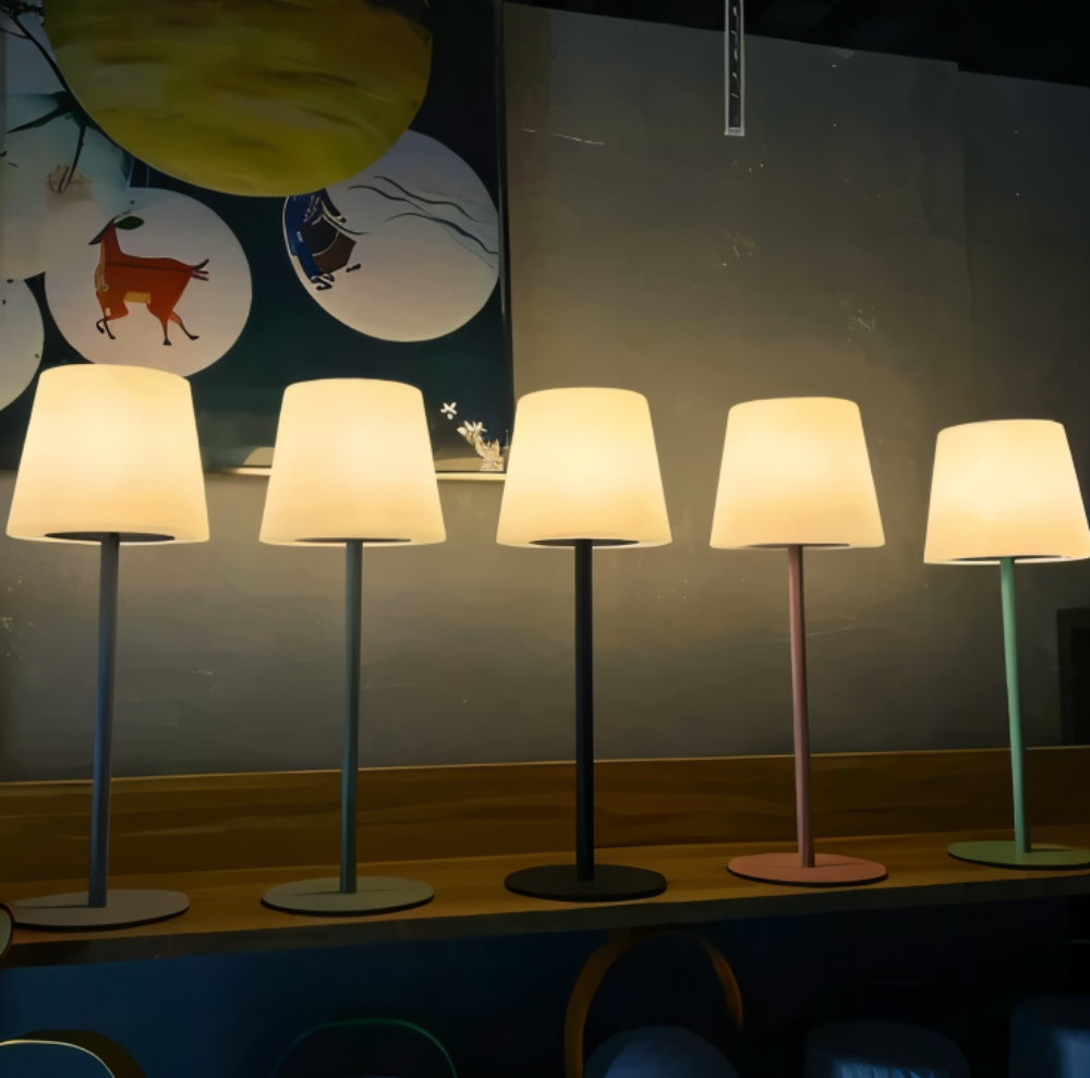 PortaGlim Bordslampa - Minimalistisk USB-Drevna Liten LED Nattljus