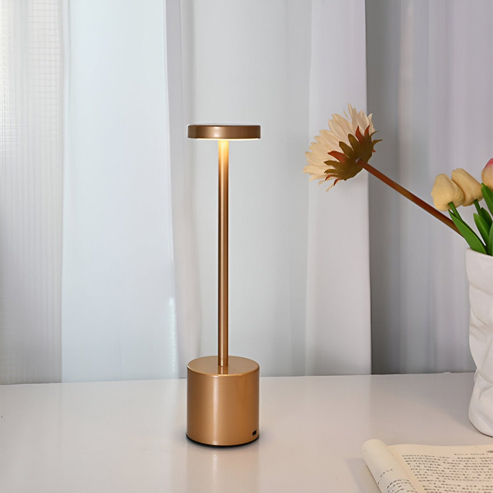 RetroGlow - Retroinspirerad LED-bordslampa med Trådlös & USB-laddning