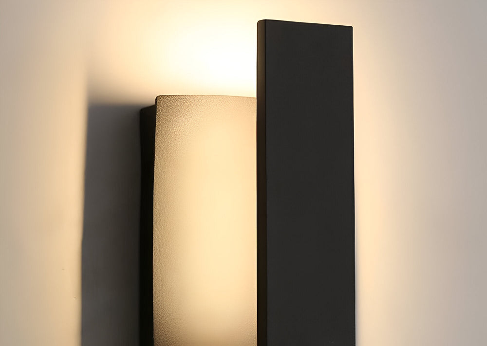 SimpliBlack Vägglampa - Vattentålig Aluminium Trädgårdsbelysning - Minimalistisk Vägglampa för Utomhusbruk