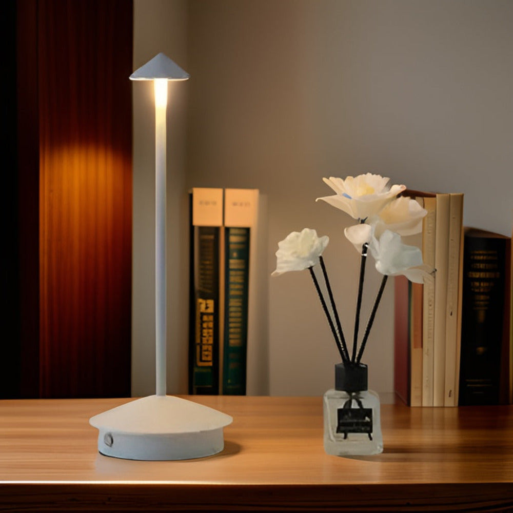 Smart VersaLight - Uppladdningsbar LED-lampa med Touchfunktion för Estetiska Rum