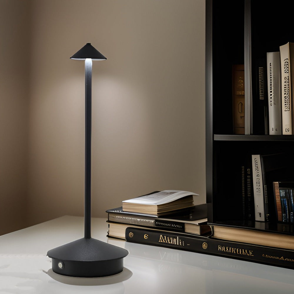 Smart VersaLight - Uppladdningsbar LED-lampa med Touchfunktion för Estetiska Rum